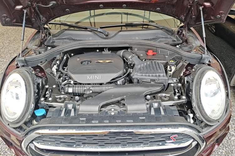 Used MINI Clubman 2016 Revised 2.0T COOPER S Engine Bay