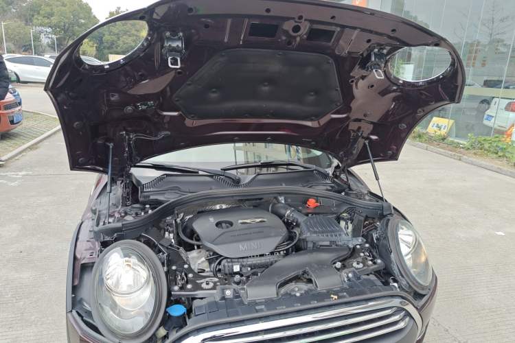 Used MINI Clubman 2016 1.5T ONE Internet Limited Edition Engine Bay