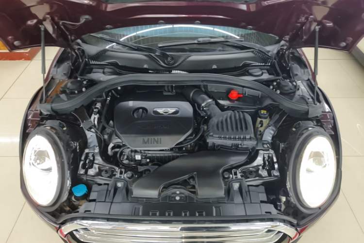 Used MINI Clubman 2016 Updated 1.5T COOPER Geek Edition Engine Bay