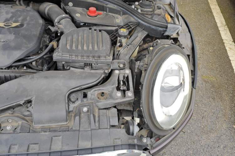 Used MINI Clubman 2016 Updated 1.5T COOPER Geek Edition Engine Bay Left
