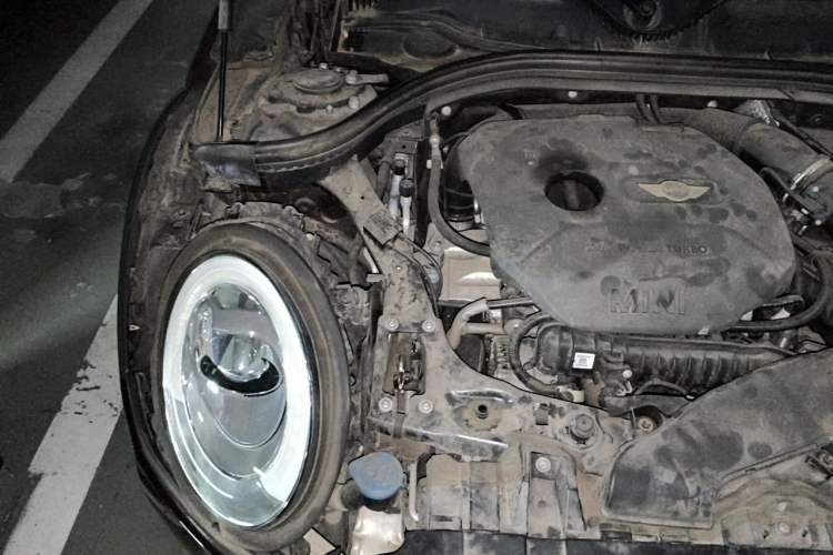 Used MINI Clubman 2016 Revised Version 1.5T COOPER Connoisseur Edition Engine Bay Right