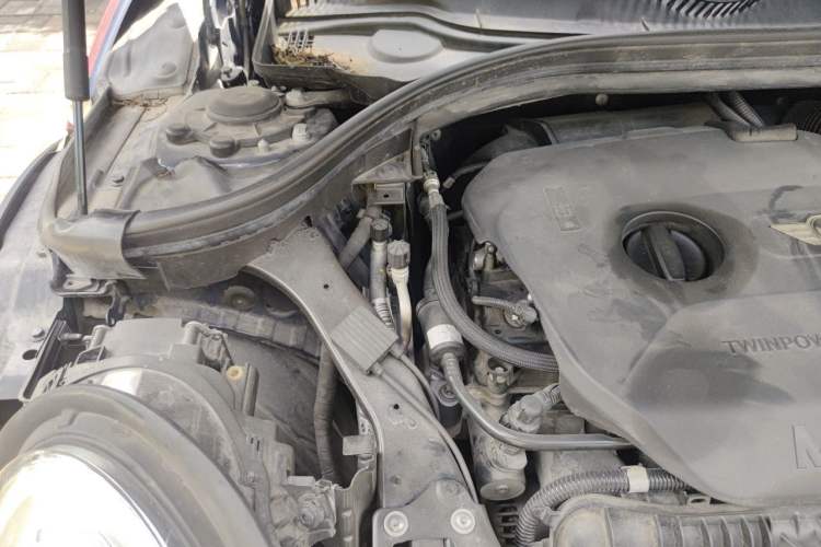 Used MINI Clubman 2016 Revised 2.0T COOPER S Engine Bay Right