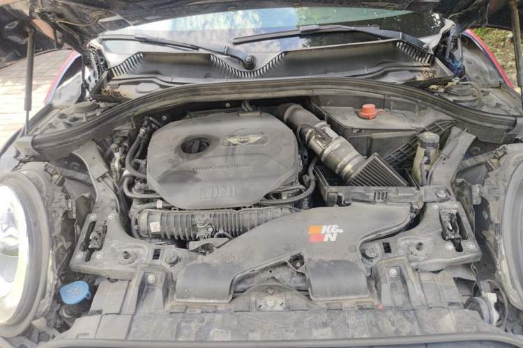 Used MINI Clubman 2016 Revised 2.0T COOPER S Engine Bay