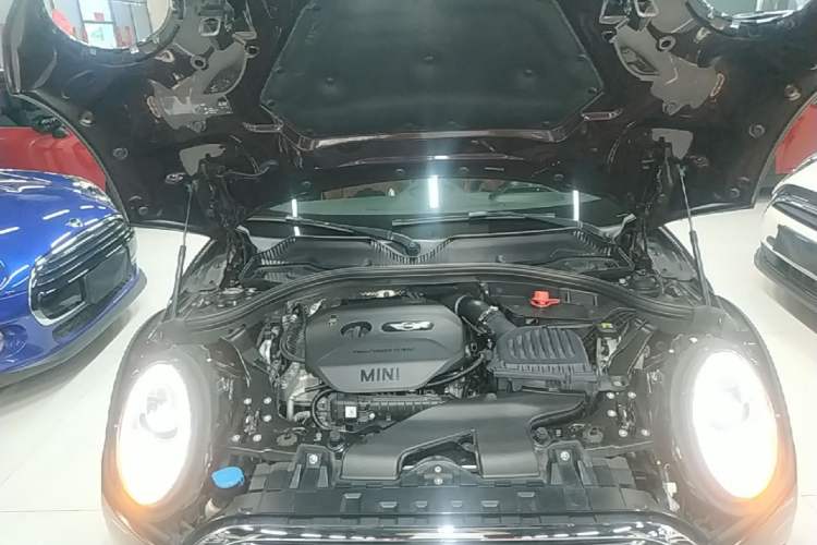 Used MINI Clubman 2016 1.5T COOPER Connoisseur Edition Engine Bay