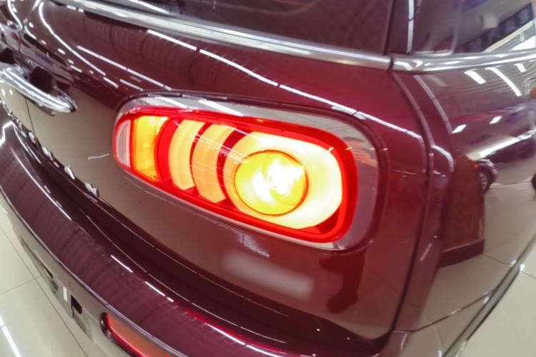 Used MINI Clubman 2016 Updated 1.5T COOPER Geek Edition Exterior 3