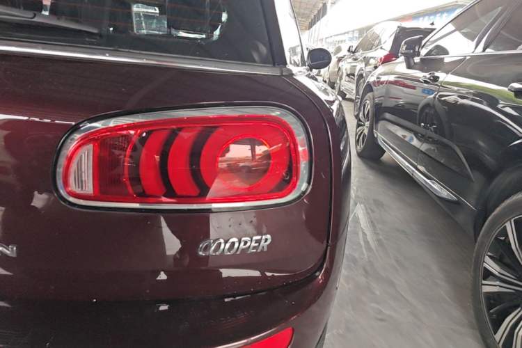 Used MINI Clubman 2016 Revised Version 1.5T COOPER Connoisseur Edition Exterior 3