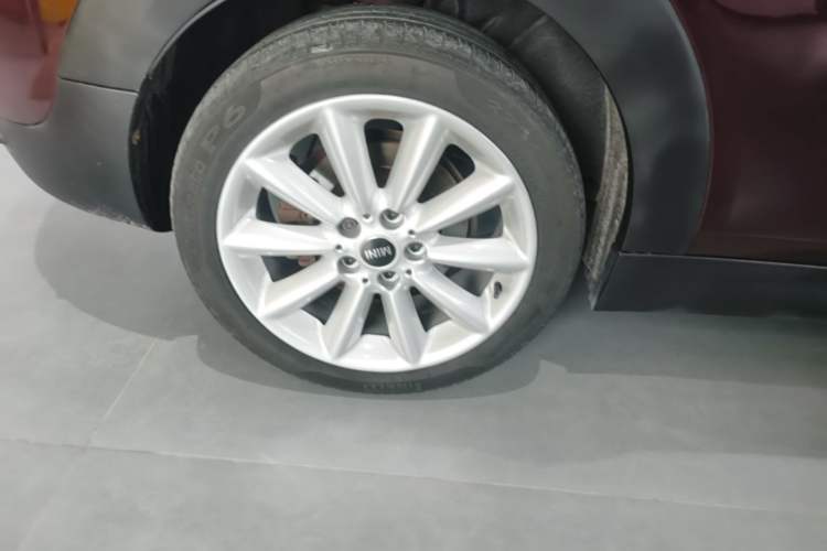 Used MINI Clubman 2016 Revised 1.5T COOPER Exterior 5