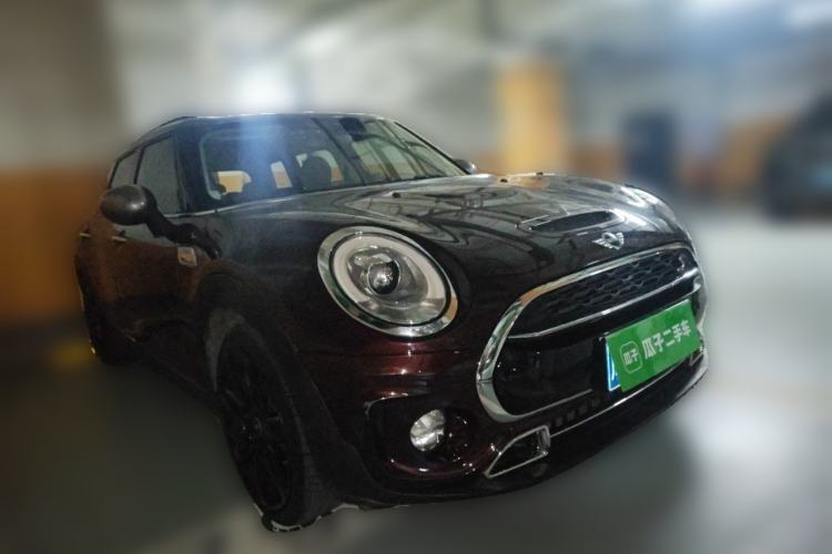 Used MINI Clubman 2016 Revised 2.0T COOPER S Front Right 45 Deg