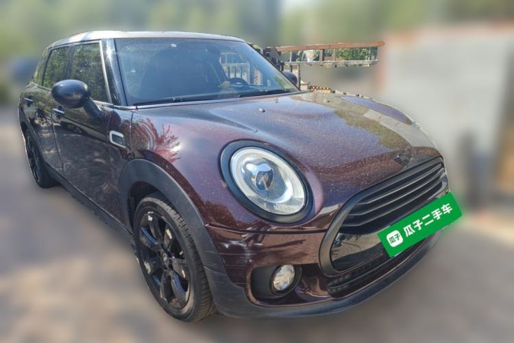 Used MINI Clubman 2016 Revised Version 1.5T COOPER Connoisseur Edition Front Right 45 Deg