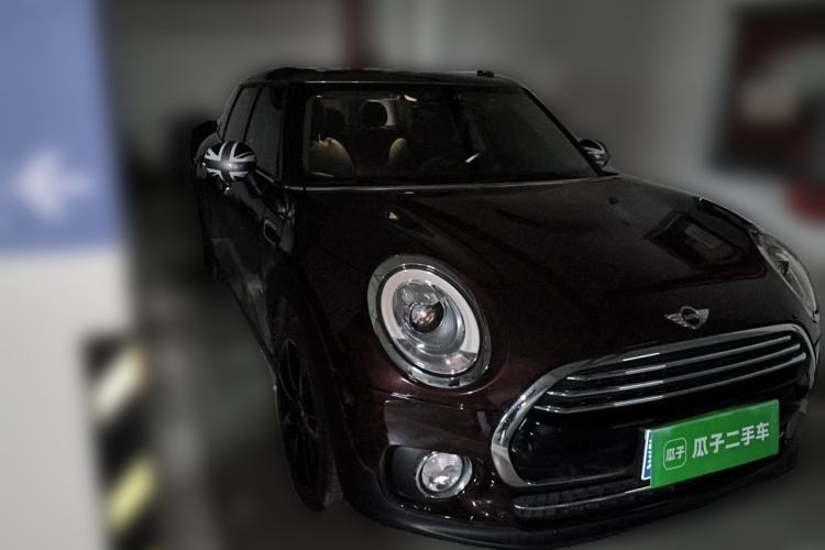Used MINI Clubman 2016 Revised Version 1.5T COOPER Connoisseur Edition Front Right 45 Deg