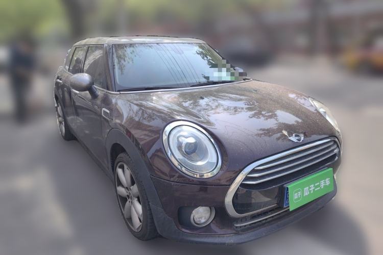 Used MINI Clubman 2016 Revised Version 1.5T COOPER Connoisseur Edition Front Right 45 Deg