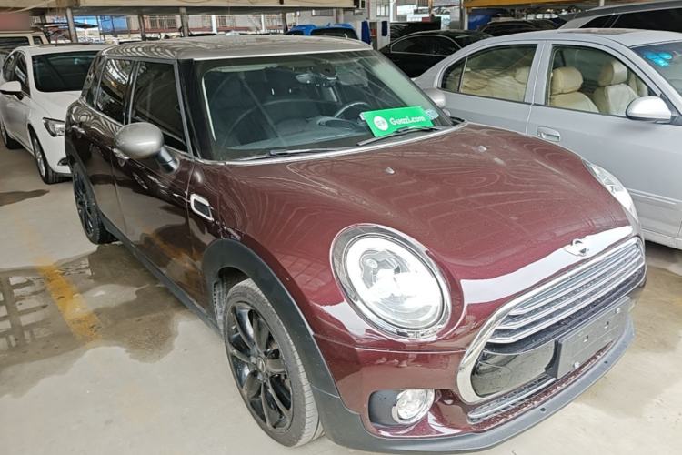 Used MINI Clubman 2016 Revised Version 1.5T COOPER Connoisseur Edition Front Right 45 Deg
