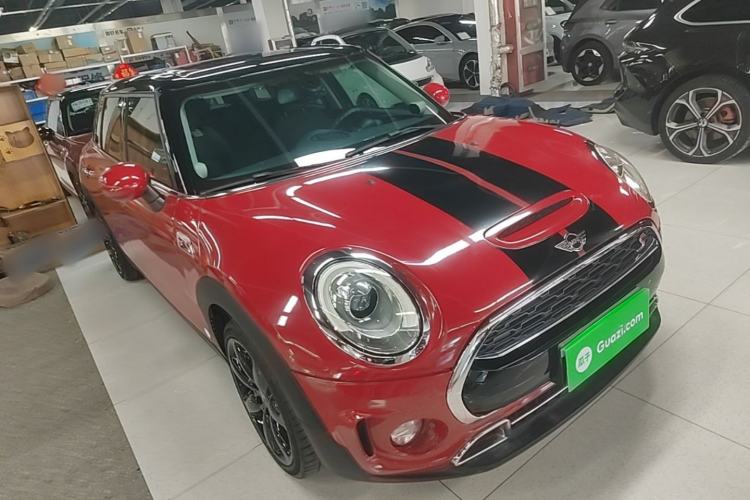Used MINI Clubman 2016 Revised 2.0T COOPER S Front Right 45 Deg