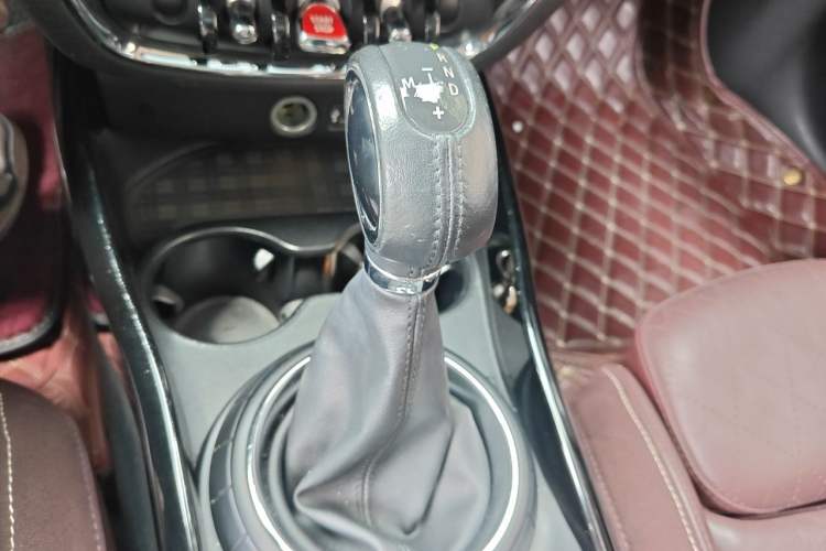 Used MINI Clubman 2016 1.5T COOPER Connoisseur Edition Gear Lever