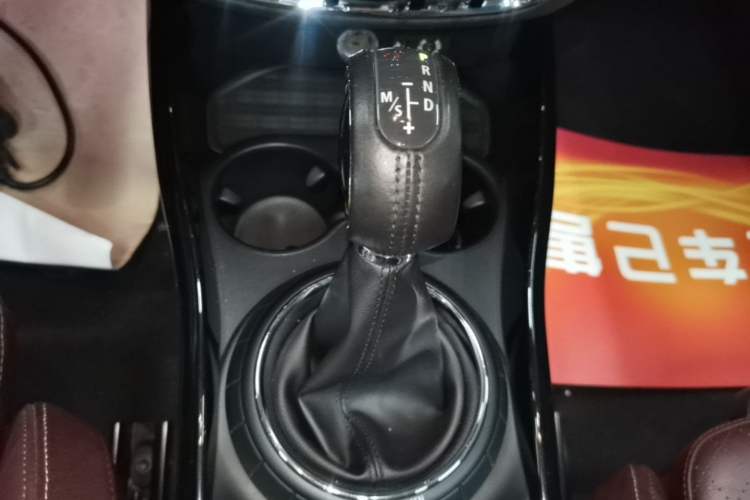 Used MINI Clubman 2016 1.5T COOPER Geek Edition Gear Lever