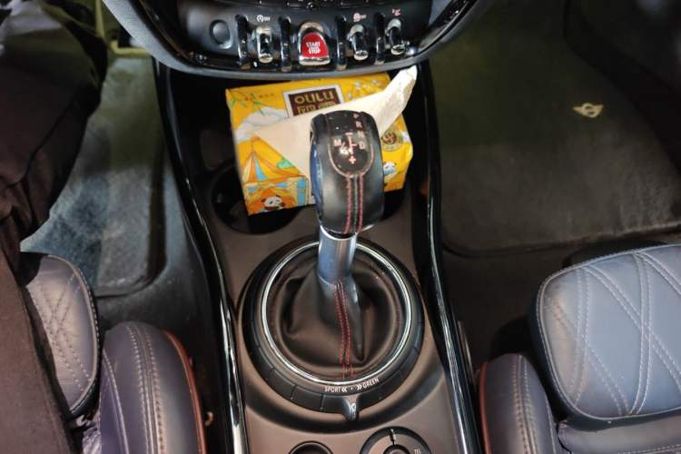Used MINI Clubman 2016 Revised Version 2.0T COOPER S Geek Edition Gear Lever