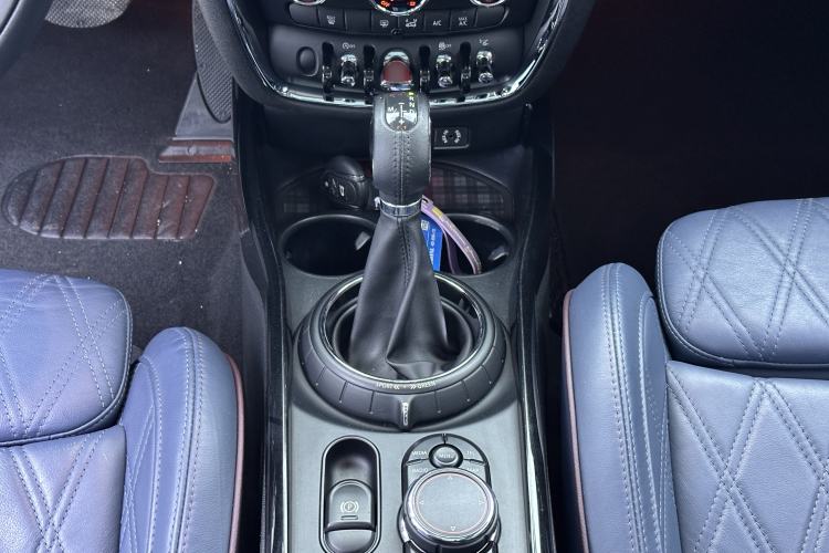 Used MINI Clubman 2016 Updated 1.5T COOPER Geek Edition Gear Lever
