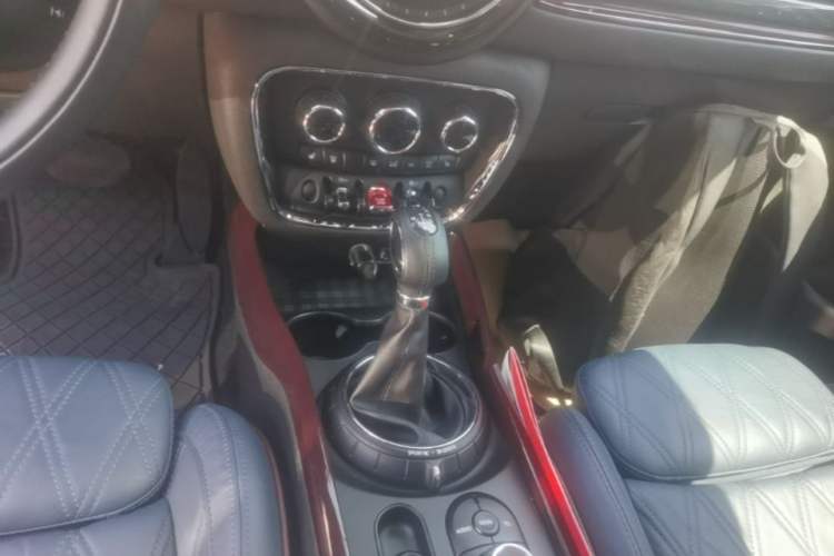 Used MINI Clubman 2016 Revised Version 1.5T COOPER Connoisseur Edition Gear Lever