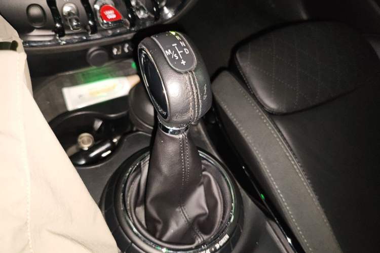 Used MINI Clubman 2016 Revised 1.5T COOPER Gear Lever