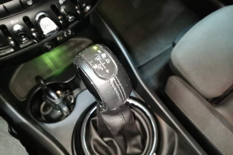 Used MINI Clubman 2016 Revised 1.5T COOPER Gear Lever
