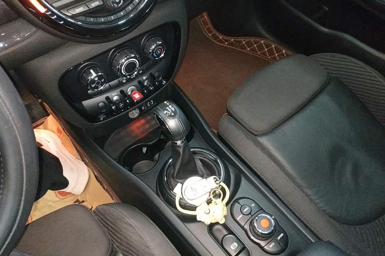 Used MINI Clubman 2016 1.5T COOPER Gear Lever