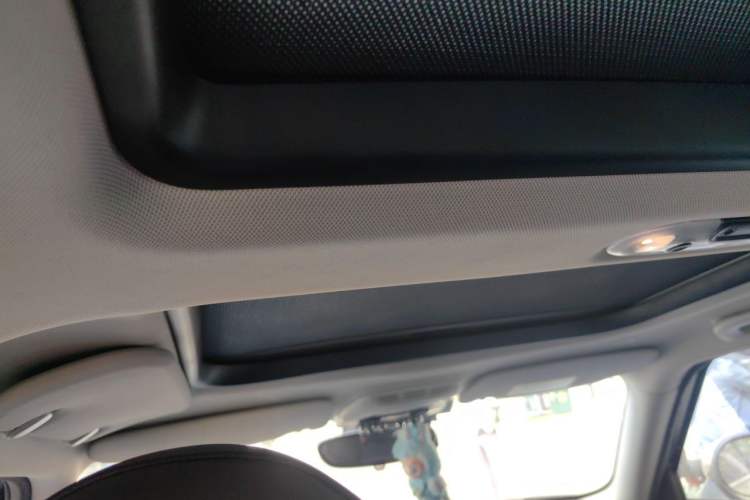 Used MINI Clubman 2016 Revised Version 1.5T COOPER Connoisseur Edition Headliner