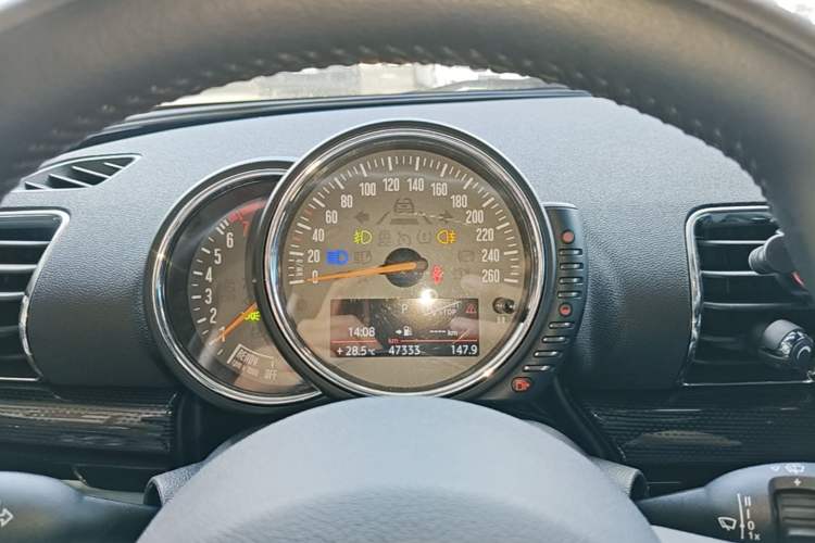 Used MINI Clubman 2016 Revised Version 1.5T COOPER Connoisseur Edition Instrument Cluster