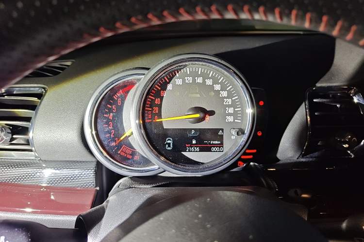 Used MINI Clubman 2016 2.0T COOPER S Instrument Cluster