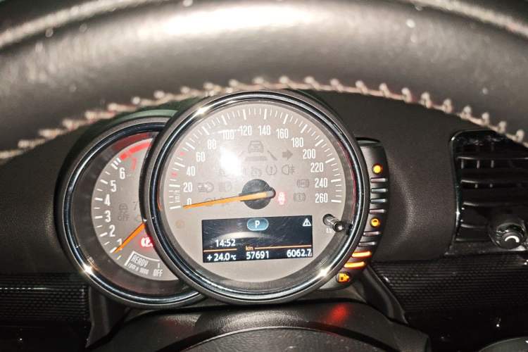 Used MINI Clubman 2016 Revised 1.5T COOPER Instrument Cluster