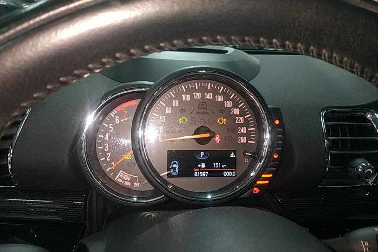 Used MINI Clubman 2016 1.5T COOPER Connoisseur Edition Instrument Cluster