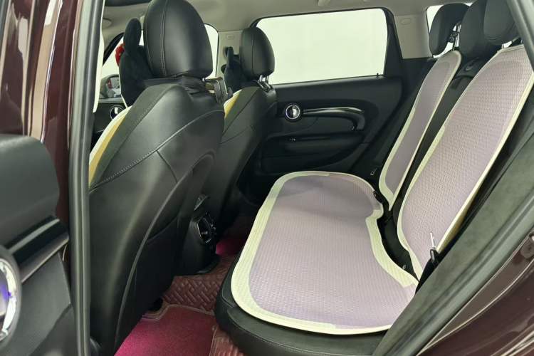 Used MINI Clubman 2016 Revised Version 1.5T COOPER Connoisseur Edition Interior 2