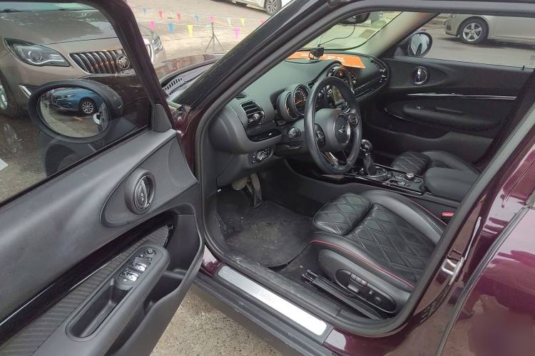 Used MINI Clubman 2016 Revised 1.5T COOPER Interior 3