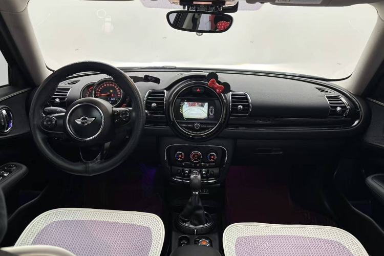 Used MINI Clubman 2016 Revised Version 1.5T COOPER Connoisseur Edition Interior 3
