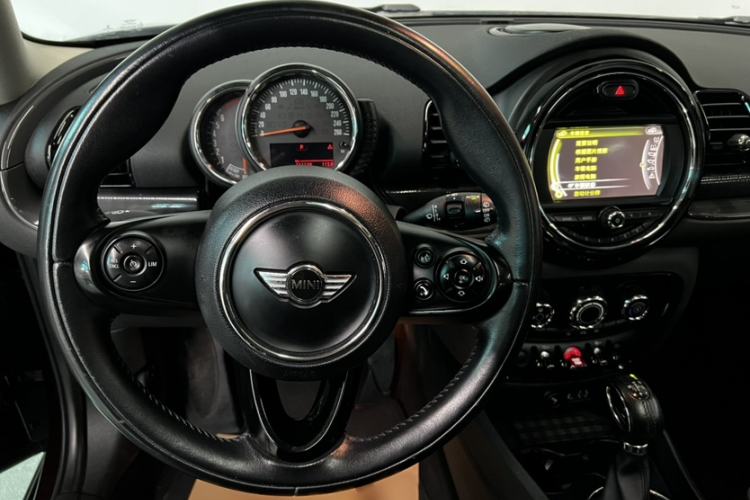 Used MINI Clubman 2016 1.5T COOPER Interior 4