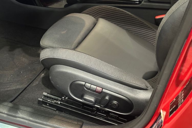 Used MINI Clubman 2016 1.5T COOPER Interior 6