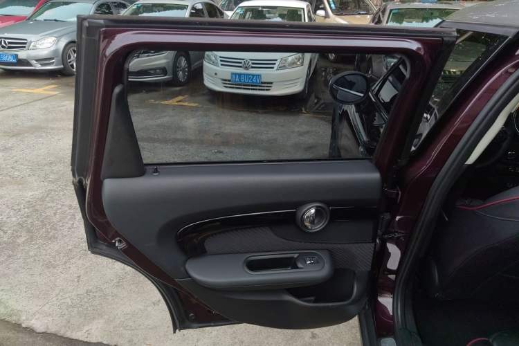 Used MINI Clubman 2016 Revised 1.5T COOPER Interior 8