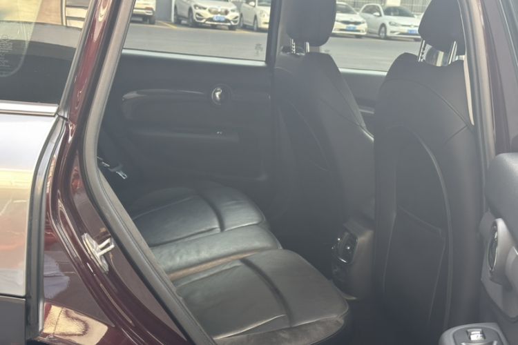 Used MINI Clubman 2016 2.0T COOPER S Interior 8
