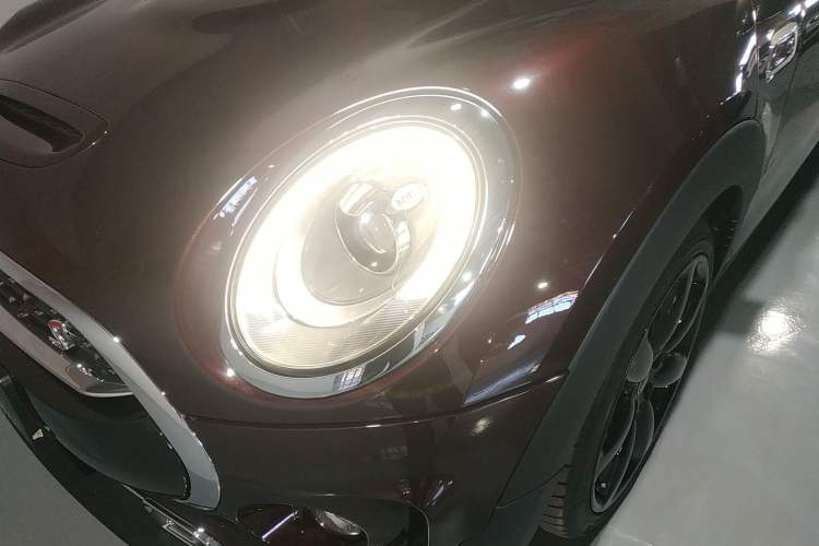 Used MINI Clubman 2016 2.0T COOPER S Left Front Headlight