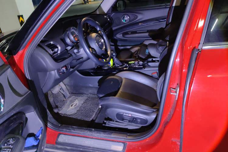 Used MINI Clubman 2016 Revised Version 1.5T COOPER Connoisseur Edition Left Front Seat