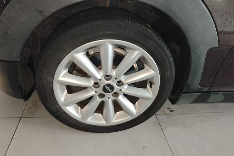 Used MINI Clubman 2016 1.5T COOPER Left Front Wheel Hub