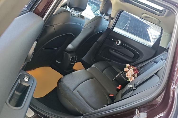Used MINI Clubman 2016 Revised Version 1.5T COOPER Connoisseur Edition Left Rear Seat