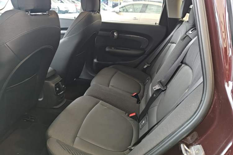 Used MINI Clubman 2016 Revised 2.0T COOPER S Left Rear Seat