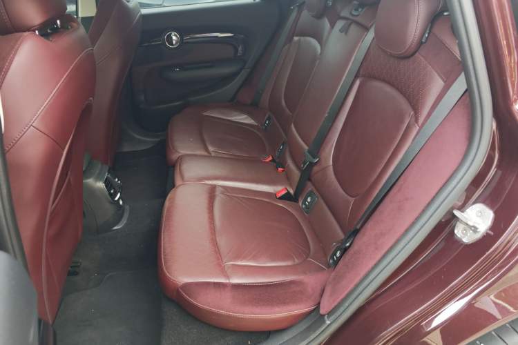 Used MINI Clubman 2016 Revised Version 1.5T COOPER Connoisseur Edition Left Rear Seat