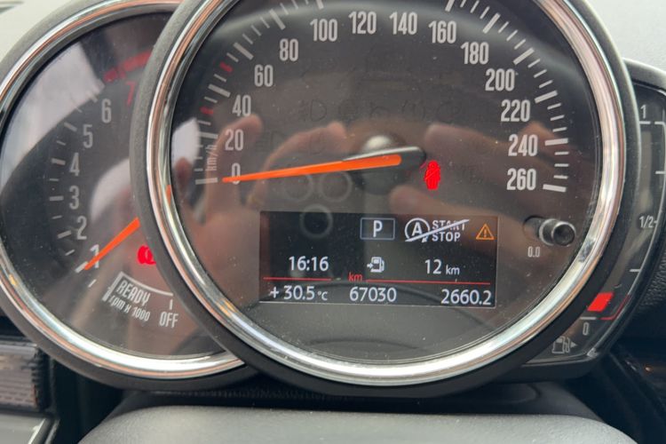 Used MINI Clubman 2016 Revised Version 2.0T COOPER S Geek Edition Odometer Close Up