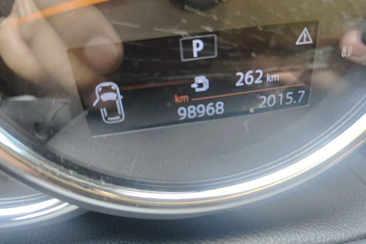 Used MINI Clubman 2016 Revised 2.0T COOPER S Odometer Close Up