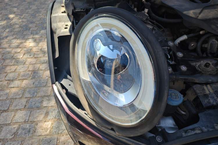 Used MINI Clubman 2016 Revised Version 1.5T COOPER Connoisseur Edition Right Front Headlight