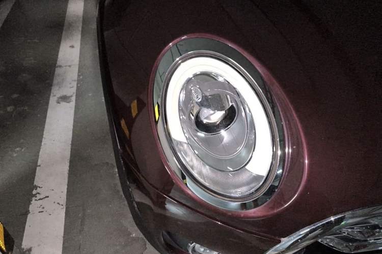 Used MINI Clubman 2016 Revised Version 1.5T COOPER Connoisseur Edition Right Front Headlight
