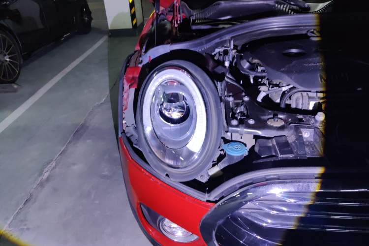 Used MINI Clubman 2016 Revised Version 1.5T COOPER Connoisseur Edition Right Front Headlight
