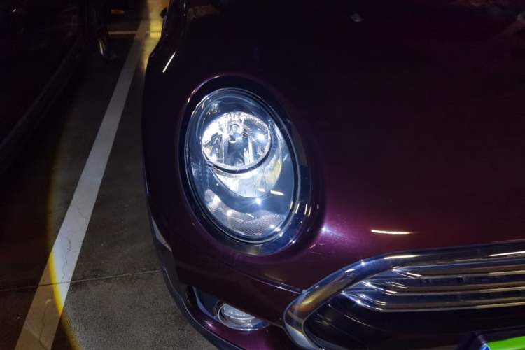 Used MINI Clubman 2016 Revised 1.5T COOPER Right Front Headlight