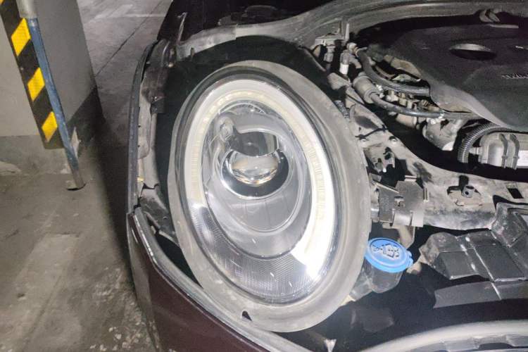 Used MINI Clubman 2016 Revised Version 1.5T COOPER Connoisseur Edition Right Front Headlight